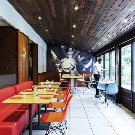 Ibis Douala-2